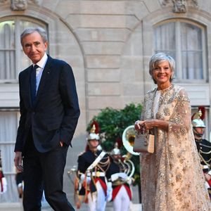 "J’ai une liberté totale de tout ce que je fais, il me laisse tout mon espace et toute ma liberté."

Bernard Arnault, Pdg de LVMH et sa femme Hélène Mercier-Arnault - Arrivées au dîner d'état au palais de l'Elysée à Paris en l'honneur de la visite du roi et de la reine de Belgique en France le 14 octobre 2024.

© Federico Pestellini / Panoramic / Bestimage