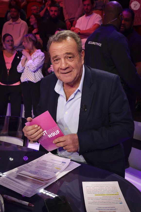Exclusif - Michel Mary, sur le plateau de TBT9 présenté par C.Hanouna, et diffusé en direct sur W9, Paris, France, le 26 novembre 2025. © Jack Tribeca / Bestimage