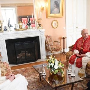 Rencontre du Pape Léon XIV avec le Prince Albert II de Monaco et la Princesse Charlène au Palais Princier - Visite historique du Pape Léon XIV à Monaco le 28 mars 2026. Photo by Bruno Bebert/Pool/ABACAPRESS.COM