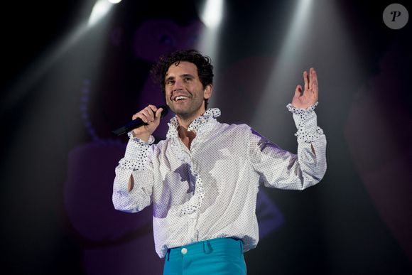 Le célèbre artiste anglais et auteur-compositeur-interprète Mika se produit sur scène lors de sa première date italienne du ''Revelation Tour'' au Kioene Arena à Padoue, Italie, le 1er février 2020. Photo par Mariano Montella/Pacific Press via ZUMA Wire/ABACAPRESS.COM