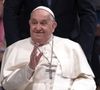 "Le pape récupère cette pizza mais il ne peut pas arriver devant la cathédrale avec la pizza et donc il y a le chef de la sécurité qui est venu me parler après parce que sa femme m'adore. Bon bref, il m'a demandé une petite photo"
Jorge Mario Bergoglio, plus connu sous son nom de règne, François, est mort ce lundi 21 avril à 88 ans. Né en 1936 à Buenos Aires en Argentine, Jorge Mario Bergoglio était le premier pape non-européen depuis le VIIIe siècle.