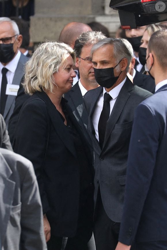 Luana et Paul Belmondo - Sorties - Obsèques de Jean-Paul Belmondo en l'église Saint-Germain-des-Prés, à Paris le 10 septembre 2021.
© Dominique Jacovides / Bestimage