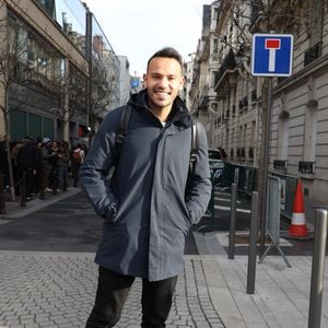 Mohamed Bouhafsi aperçu dans les rues de Neuilly-sur-Seine, le 21 février 2025. © Agence / Bestimage