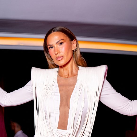 Vitaa au défilé Stéphane Rolland Collection Haute Couture Automne/Hiver 2025-2026 lors de la Fashion Week de Paris (PFW) au théâtre des Champs-Élysées, à Paris, France, le 8 juillet 2025. Pierre Perusseau/Bestimage