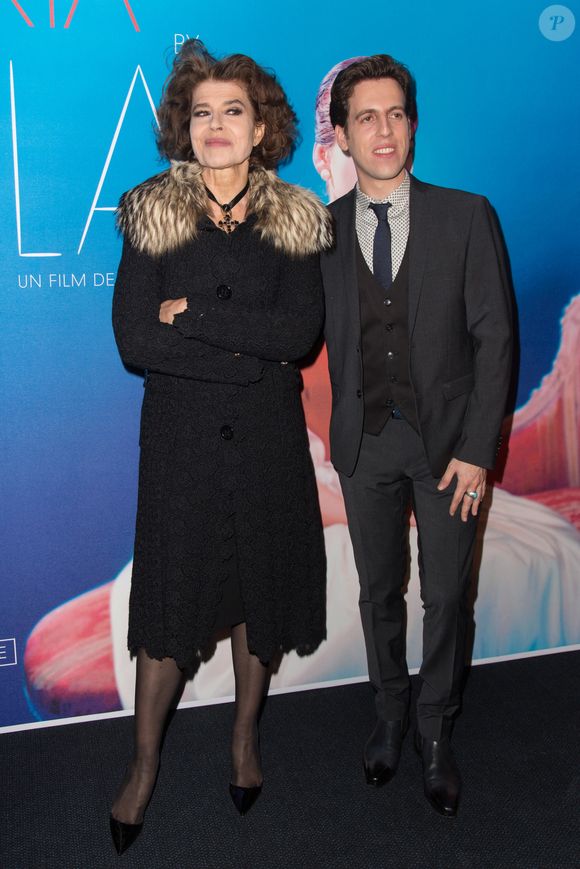 L'actrice Fanny Ardant et le réalisateur Tom Volf assistent à l'avant-première du documentaire 'Maria by Callas' à l'UGC Normandie le 5 décembre 2017 à Paris, France. Photo Nasser Berzane/ABACAPRESS.COM