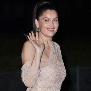 Maman de 4 enfants (5 avec la fille de Louis Garrel), pour elle, partir l'été c'est "une vraie production".

Laetitia Casta au Grand Dîner du Louvre à Paris en marge de la fashion week prêt à porter automne/hiver 2025-2026 le 4 mars 2025

© Cyril Moreau / Bestimage