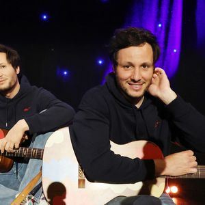 Vianney inaugure sa statue de cire au musée Grévin à Paris le 27 mai 2025.

© Denis Guignebourg / Bestimage
