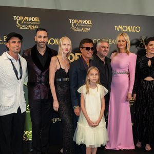Adriana Karembeu et Adil Rami ont ouvert avec panache la 21e édition du Top Model International à Monaco.

Adriana Karembeu, Adil Rami, Cristina Cordula, Jeremy Urbain, Omar Harfouch et Yulia Lobova lors de la 21ème édition du concours de beauté "Top Model International" dans la salle des Étoiles du Sporting de Monte-Carlo à Monaco. © Martin Bousseau/Bestiamge