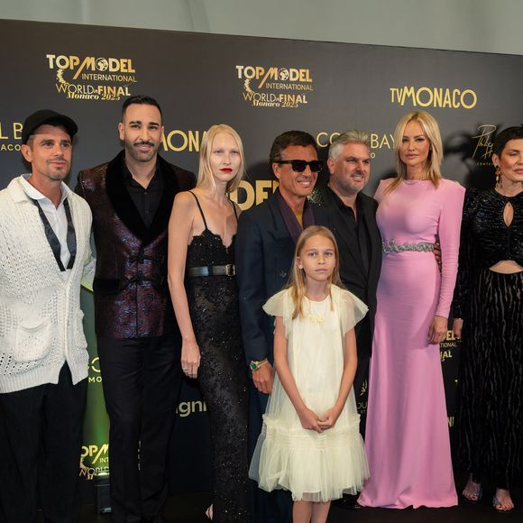 Adriana Karembeu et Adil Rami ont ouvert avec panache la 21e édition du Top Model International à Monaco.

Adriana Karembeu, Adil Rami, Cristina Cordula, Jeremy Urbain, Omar Harfouch et Yulia Lobova lors de la 21ème édition du concours de beauté "Top Model International" dans la salle des Étoiles du Sporting de Monte-Carlo à Monaco. © Martin Bousseau/Bestiamge