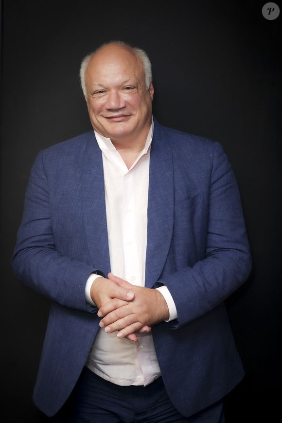 Portrait de Eric-Emmanuel Schmitt en marge de son émission sur Radio J à Paris le 3 octobre 2023.

© Jack Tribeca / Bestimage