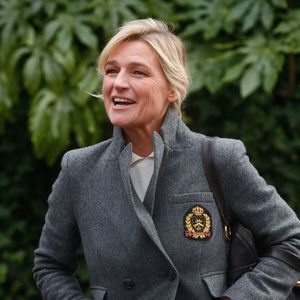 Anne-Elisabeth Lemoine - Arrivées à l'enregistrement de l'émission "Vivement Dimanche", présentée par M.Drucker et diffusée sur France 3 le 19 novembre, au Studio Gabriel à Paris. Le 31 octobre 2023
© Christophe Clovis / Bestimage