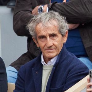 Alain Prost dans les tribunes au même moment dans les tribunes des Internationaux de France de tennis de Roland Garros 2024 à Paris, France, le 2 juin 2024. © Jacovides-Moreau/Bestimage