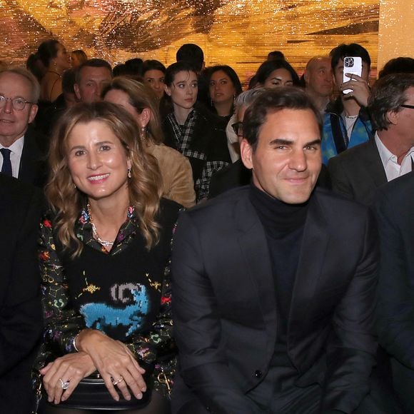 Roger Federer a acheté un beau chalet dans le village suisse de Valbella

Bernard Arnault, Mirka Federer, Roger Federer et Antoine Arnault - Front Row au défilé de mode Haute-Couture Christian Dior au musée Rodin lors de la Fashion Week Printemps-été 2023 de Paris, France, le 23 janvier 2023.  © Bertrand Rindoff Petroff/Bestimage