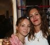 Nina est une photographe talentueuse.

Karole Rocher et Nina Blanc-Francard (fille de Sinclair et E. de Caunes) - Soirée "Tricolore Party" pour célébrer le 65ème anniversaire du Thermolactyl de Damart à la Maison Molière à Paris le 13 septembre 2018. © Denis Guignebourg/Bestimage