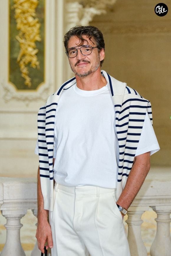 Pedro Pascal au deuxième défilé Chanel "Collection Haute Couture Automne/Hiver 2026-2027" lors de la Fashion Week de Paris, le 7 juillet 2026

© Pauline Mourey / Bestimage