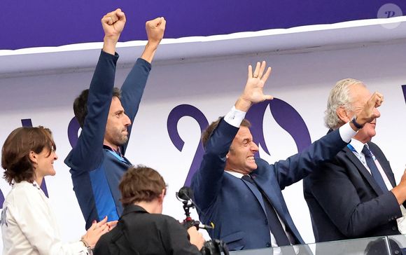 Amélie Oudéa-Castéra, Tony Estanguet, Emmanuel Macron - Les célébrités assistent à la Finale de Rugby à 7 opposant la France aux Fidji lors des Jeux Olympiques de Paris 2024 (JO) au Stade de France à Saint-Denis, Seine Saint-Denis, le 27 juillet 2024. © Jacovides-Perusseau/Bestimage
