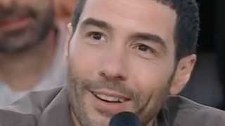 "J'ai un peu de mal à en parler" : Tahar Rahim pris de court en direct par une question sur sa femme Leïla Bekhti, il en perd ses mots