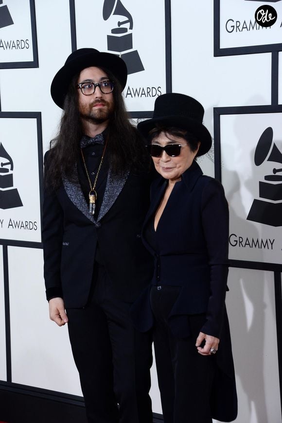Sean Lennon et sa mere Yoko Ono - 56eme ceremonie des Grammy Awards a Los Angeles, le 26 janvier 2014. | 00224830