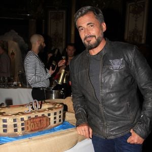 Il va prendre la relève d'Olivier Minne qui présentait jusque-là le programme

Olivier Minne - Entrée du père Fouras au musée Grévin à l'occasion des 30 ans de l'émission télé "Fort Boyard" à Paris le 17 juin 2019.  © Philippe Baldini/Bestimage