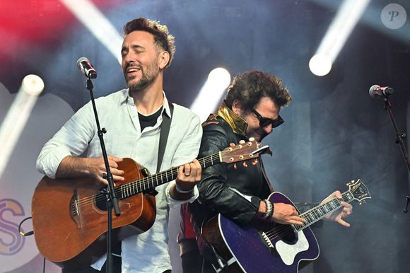 Charlie Winston, Matthieu Chedid (-M-) à la 4ème édition du festival "Paris Paradis" Jour 3 au parc de la Villette à Paris, France, le 18 septembre 2022. © Christophe Clovis / Bestimage