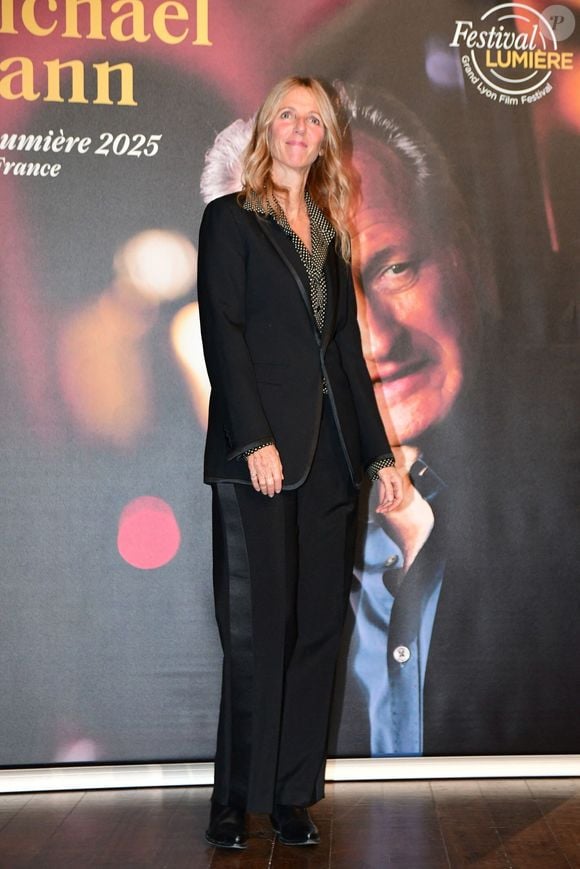 Elle a remporté un César du meilleur espoir féminin en 1996 et un César de la meilleure actrice en 2014.

Sandrine Kiberlain lors de la remise de prix du Festival Lumiere 2025 de Lyon, France, le vendredi 17 octobre 2025. © Romain Doucelin/Bestimage.