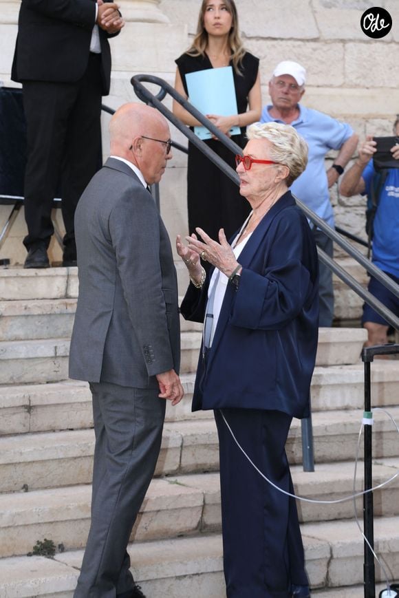 Eric Ciotti (Maire de Nice), Colette Sauvage (femme de P. Bouvard) lors des obsèques de Philippe Bouvard en l'église Notre-Dame de Bon Voyage à Cannes, le 31 août 2026.
© Chavaroche-Guignebourg / Bestimage