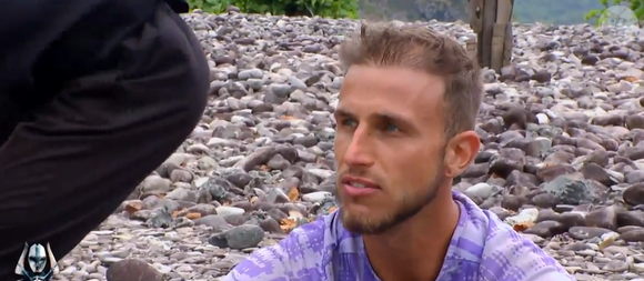 Et révèle être en couple depuis plusieurs années.

Deuxième épisode de "Koh-Lanta, La Revanche des 4 Terres"