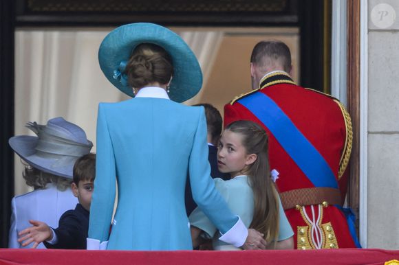 Voici la surprenante confidence d'une princesse racontée dans un podcast à succès

Le prince Louis de Galles, Catherine (Kate) Middleton, princesse de Galles, La princesse Charlotte de Galles, - Les membres de la famille royale britannique au balcon de Buckingham Palace lors de la cérémonie Trooping the Colour à Londres, le 14 juin 2025. Affecté par le crash du Boeing 787 Dreamliner à Ahmedabad du 12 juin, le souverain et les officiels porteront un brassard noir en hommage aux plus de 270 victimes. Bon nombre d'elles étaient des ressortissants britanniques.