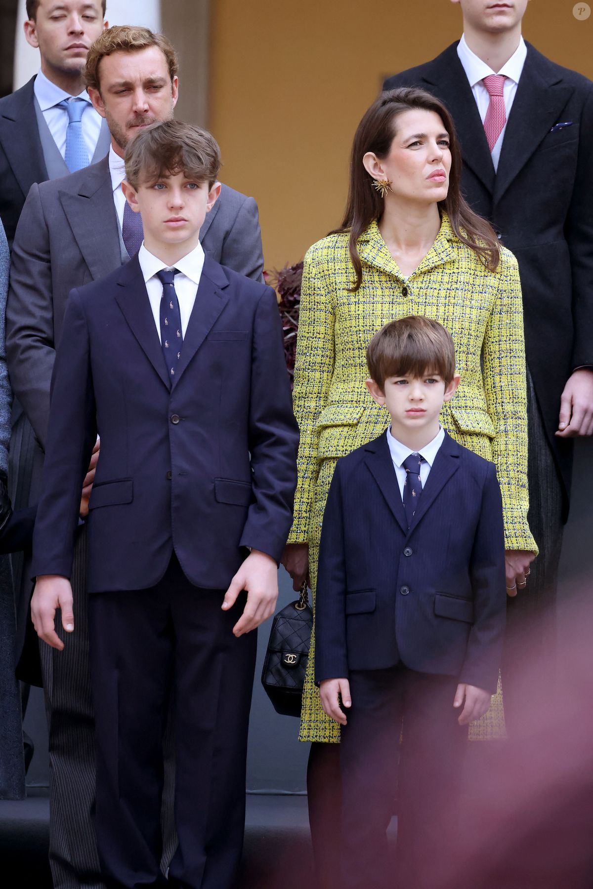 Photo Pierre Casiraghi Charlotte Casiraghi Et Ses Enfants Rapha l photo-pierre-casiraghi-charlotte-casiraghi-et-ses-enfants-rapha-l