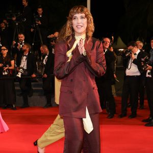 Daphné Bürki - Montée des marches du film « La femme la plus riche du monde » lors du 78ème Festival International du Film de Cannes, au Palais des Festivals à Cannes. Le 18 mai 2025 © Jacovides-Moreau / Bestimage