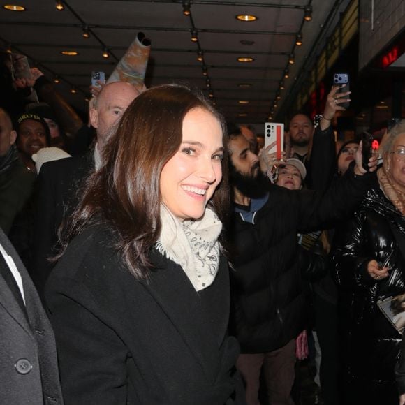 Londres, ROYAUME-UNI Natalie Portman arrive au cinéma PictureHouse à Londres. © Backgrid UK/ Bestimage