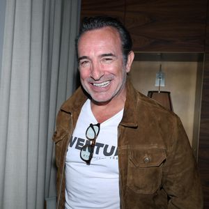 Jean Dujardin - Vernissage de l'exposition photos et du livre "La Boxe fait son cinéma" à l’hôtel Brach à Paris le 23 Septembre 2025. © Denis Guignebourg/Bestimage