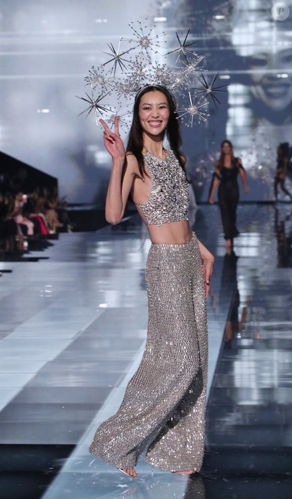 Liu Wen - Le Victoria's Secret Fashion Show à New Tok le mercredi 15 octobre 2025.
Crédit : Backgrid USA / Bestimage