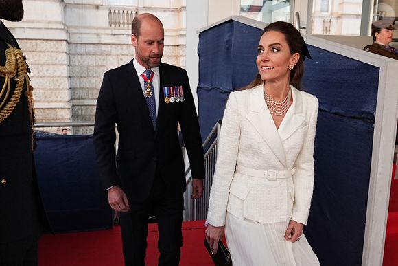 Kate Middleton et le prince William lors des célébrations du 8 mai à l'abbaye de Westminster. Photo par Aaron Chown/WPA-Pool