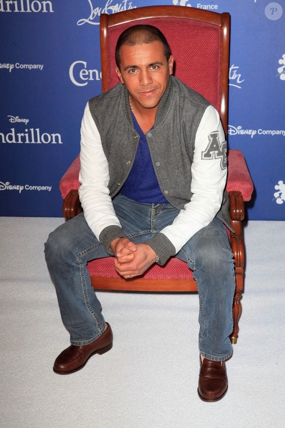 Après une traversée du désert, le chanteur sera dans "I Gotta Feeling"

Faudel assistant à la soirée de projection de 'Cendrillon' qui s'est tenue au Cinéma Rex à Paris, France le 25 septembre 2012. Photo by Jerome Domine/ABACAPRESS.COM