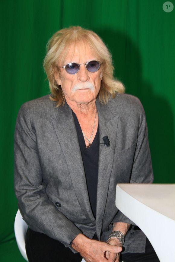 Exclusif - Le chanteur Christophe (Daniel Bevilacqua) pendant l'enregistrement de l'émission télévisée "L'instant de luxe" à Paris, France, le 13 janvier 2020. © Philippe Baldini/Bestimage