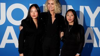 Laeticia Hallyday s'est rendue à cette adresse très spéciale soufflée par M. Pokora : elle a voulu la tester avec sa fille Joy