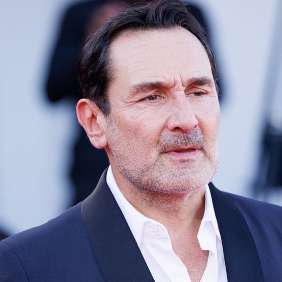 Gilles Lellouche a avoué avoir fini par prendre une mauvaise habitude numérique.

Gilles Lellouche sur le tapis rouge de la cérémonie de clôture du Festival international du film de Venise à Venise, en Italie. © Cinzia Camela/LPS via ZUMA Press/Bestimage