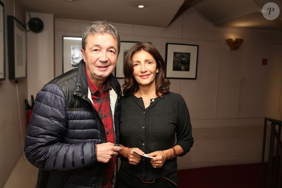 Exclusif - Frédéric Bouraly et Valérie Karsenti - Soirée pour la 300ème du spectacle "Ca fait du bien" de N. Roz au théâtre des Mathurins à Paris, le 19 novembre 2018. © Denis Guignebourg/Bestimage