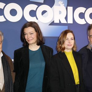 Bien qu'il apprécie l'esprit village de Montmartre où il réside, l'ex-Inconnu a d'ailleurs avoué songer à rejoindre son ami de l'autre côté de la frontière.

Christian Clavier, Marianne Denicourt, Chloé Coulloud, Didier Bourdon - Première du film "Cocorico 2" au Publicis Cinémas à Paris le 31 mars 2026. © Marc Ausset-Lacroix/Bestimage