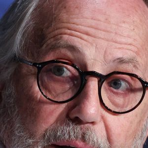 Fabrice Luchini, lors de la conférence de presse 'Marcello Mio' pendant le Festival International du Film de Cannes, au Palais des Festivals, à Cannes, France. Photo by Syspeo/Pool/ABACAPRESS.COM
