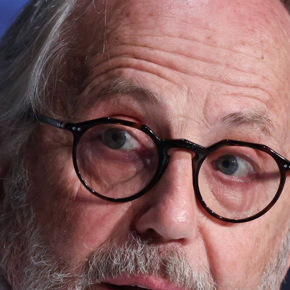 Fabrice Luchini, lors de la conférence de presse 'Marcello Mio' pendant le Festival International du Film de Cannes, au Palais des Festivals, à Cannes, France. Photo by Syspeo/Pool/ABACAPRESS.COM