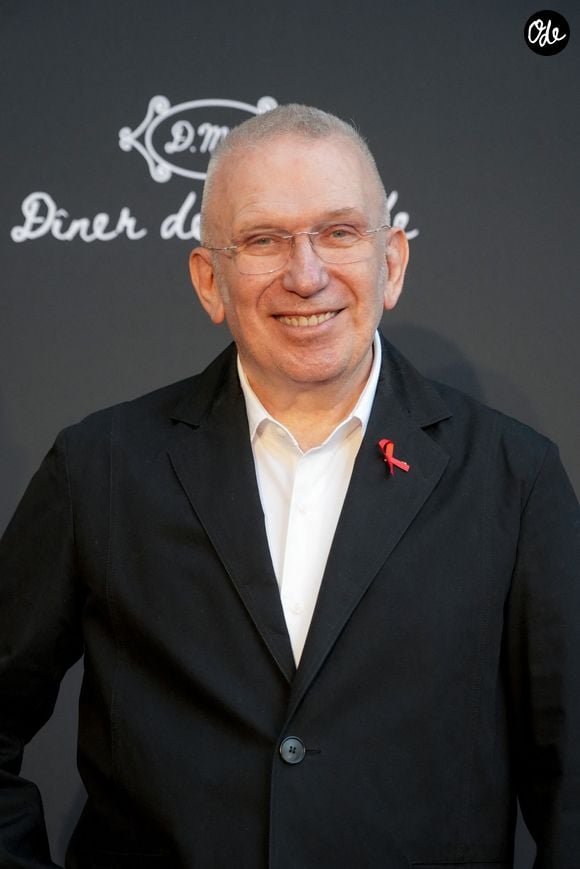 Sa pièce préférée est sa chambre, où il aime prendre son petit-déjeuner.

Jean-Paul Gaultier au dîner de la mode Sidaction 2026 au lycée Carnot à Paris le 9 juillet 2026.

© Anne-Sophie Guebey / Bestimage