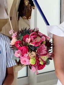 Charlene de Monaco et sa nièce Bodhi Wittstock entourées d'enfants, la princesse opte pour une robe d'un chic absolu