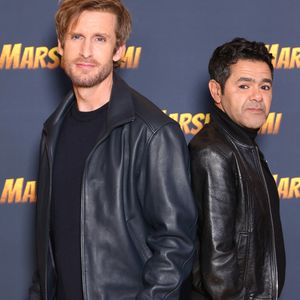 Philippe Lacheau et Jamel Debbouze assistent à la première du Marsupilami au Grand Rex à Paris, France, le 01 février 2026. Photo par Jerome Domine/ABACAPRESS.COM