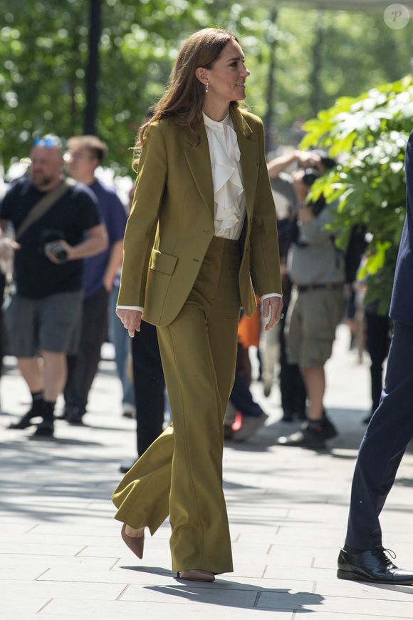 Catherine (Kate) Middleton, princesse de Galles, arrive aux studios "180 Strand" à Londres. GOFF INF / BESTIMAGE