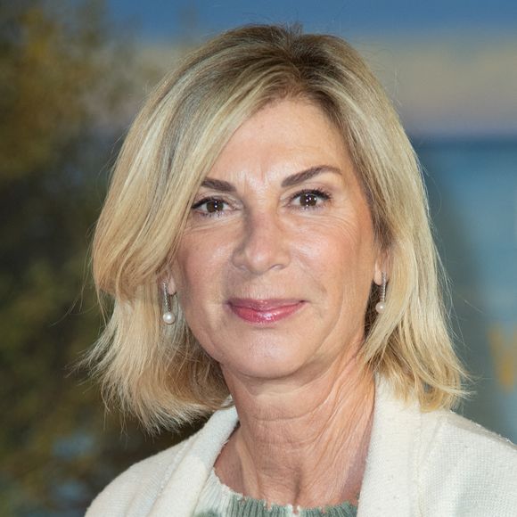 Michele Laroque lors de la première de Voleuses Netflix à Paris.
Photo : Denis Guignebourg / Bestimage