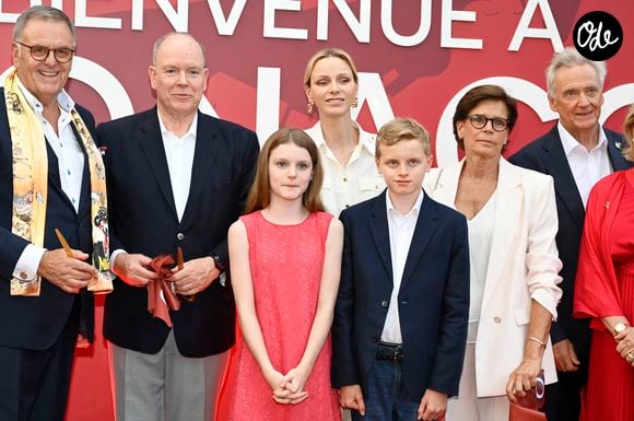 Le prince Albert II de Monaco, la princesse Charlène de Monaco, la princesse Gabriella de Monaco, comtesse de Carladès, et le prince Jacques de Monaco, marquis des Baux, assistent à l’inauguration de l’espace thématique consacré à la Principauté de Monaco à Europa-Park, à Rust, en Allemagne, le 29 juin 2026. © Dana Press/Bestimage