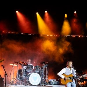 Exclusif - Laurent Voulzy - Laurent Voulzy en concert sur la scène du théâtre de Verdure lors du 41ème Festival de Ramatuelle, le 9 août 2025. 
© Cyril Bruneau / Bestimage