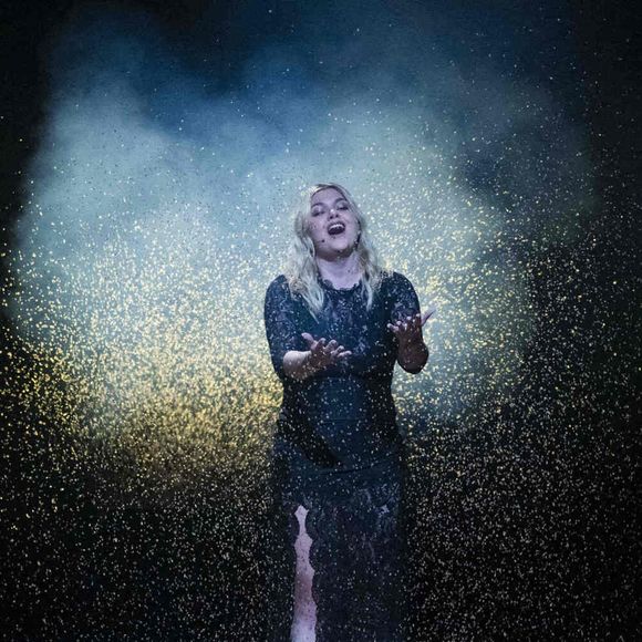 Anne Peichert alias Louane répète la chanson "Maman" lors de la dernière répétition pour la deuxième demi-finale du Concours Eurovision de la Chanson à Bâle, Suisse, le 15 mai 2025. Photo by Baden Roth/ZUMA Press Wire/ABACAPRESS.COM